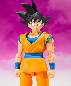 *Bargain Item* S.H.Figuarts Son Goku -DAIMA- (Completed)
